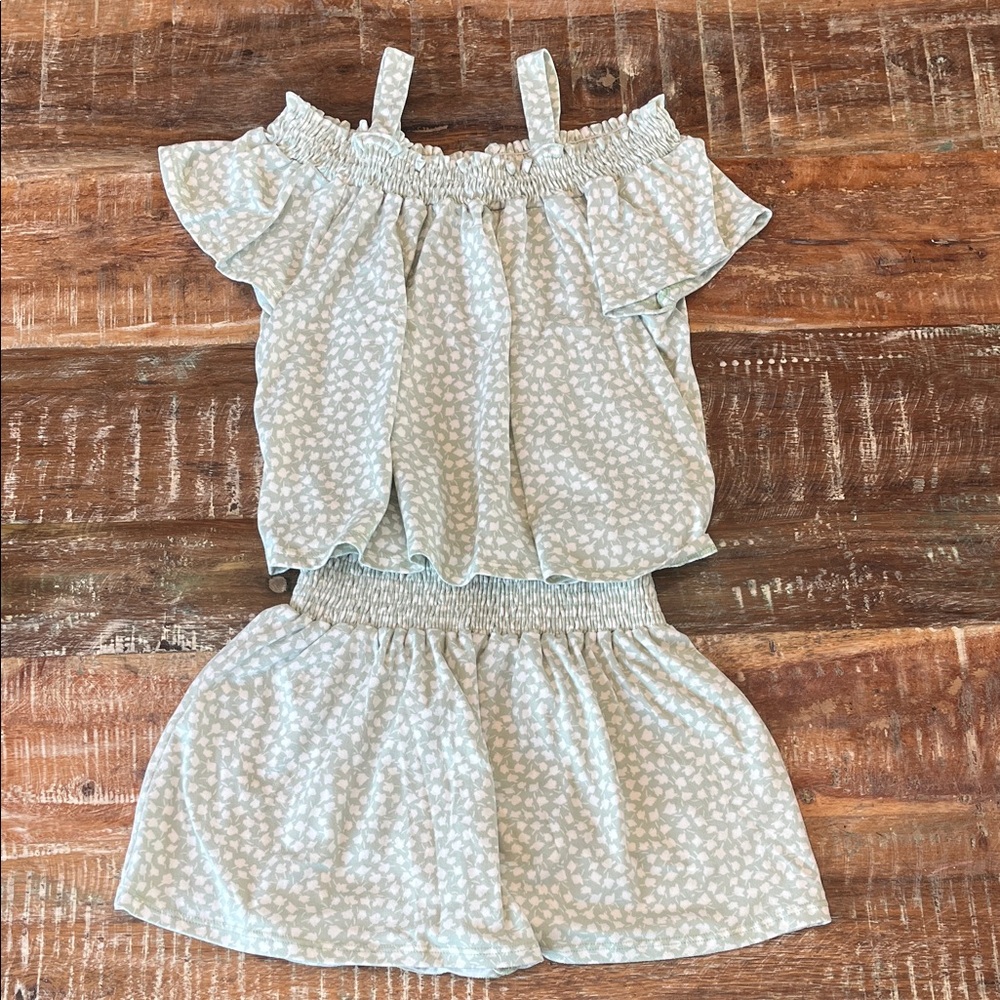 Girls Light Green Matching Off the Shoulder Set
